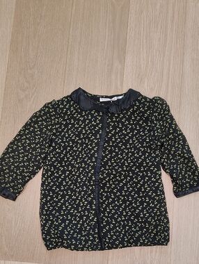 deux par deux Black Top with Yellow Cherry Accent